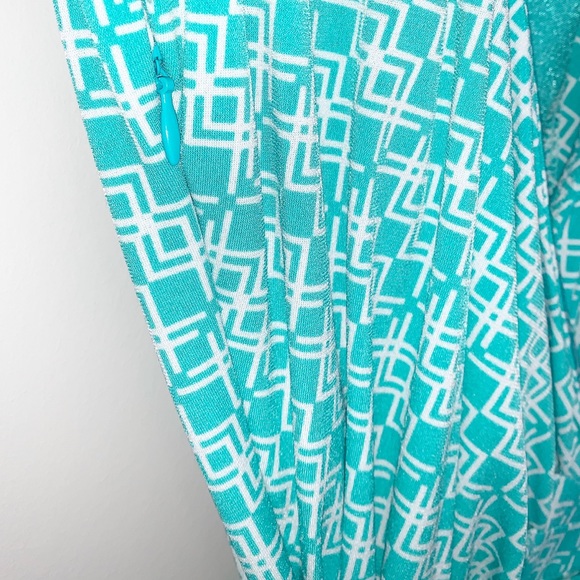 le chateau White & Aqua dress - Small - Picture 6 of 7